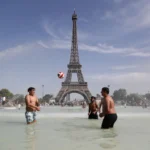 190629-france-heatwave-al-1018